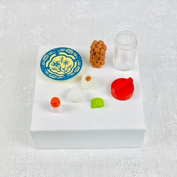 Re-Ment 2015 Grandpa Bachanchi Miniature: Pickles & Rice Balls Set (Box #5) - Picture 12 of 12